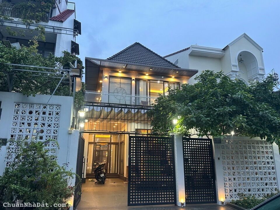 BIỆT THỰ VEN SÔNG SÀI GÒN, VIEW CÔNG VIÊN, NỘI THẤT CAO CẤP, KẾ GIGAMALL, 8X21,5; 22,9 TỶ.