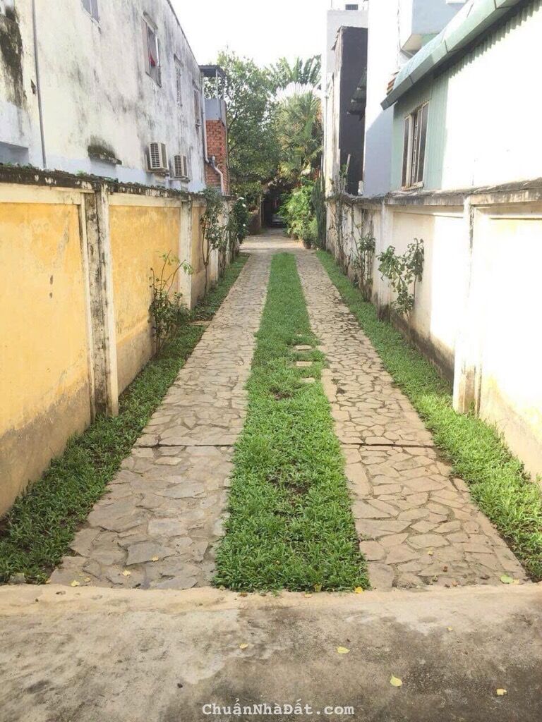 BÁN BIỆT THỰ HOÀI CỔ, SÂN VƯỜN, KHU PHÂN LÔ, GẦN CHỢ HIỆP BÌNH, 33X38, CHỈ 46 TỶ.