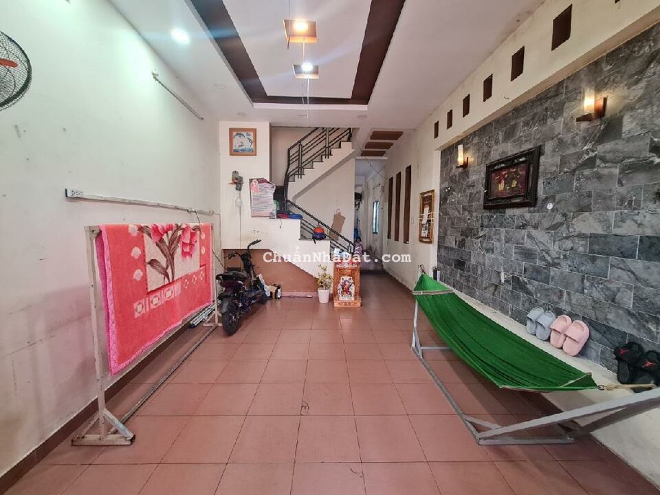 HẺM NHỰA XE HƠI VÀO NHÀ, GẦN CC SUNVIEW TAM BÌNH, 2 TẦNG, 135m2, NỞ HẬU, NHỈNH 6 TỶ. -Chính chủ nhờ HẺM NHỰA XE HƠI VÀO NHÀ, GẦN CC SUNVIEW TAM BÌNH, 2 TẦNG, 135m2, NỞ HẬU, NHỈNH 6 TỶ. -Chính chủ nhờ