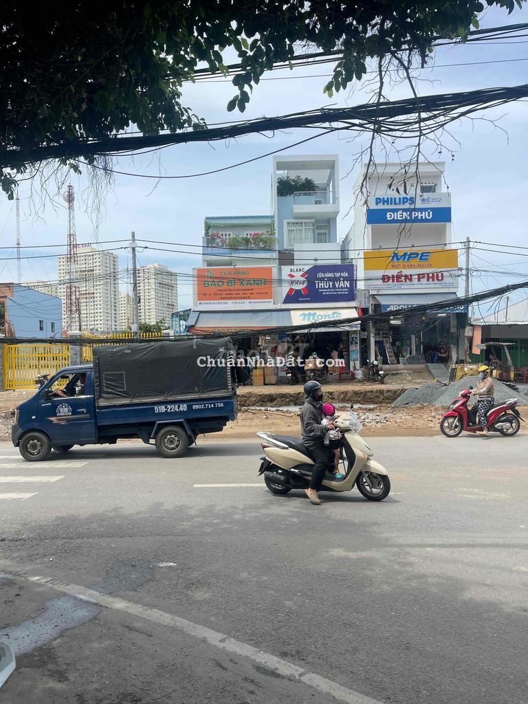 Cần bán căn nhà vị trí kinh doanh tốt MT đường Phạm Hữu Lầu Quận 7 DT 4,1x17m Giá 14,8 tỷ