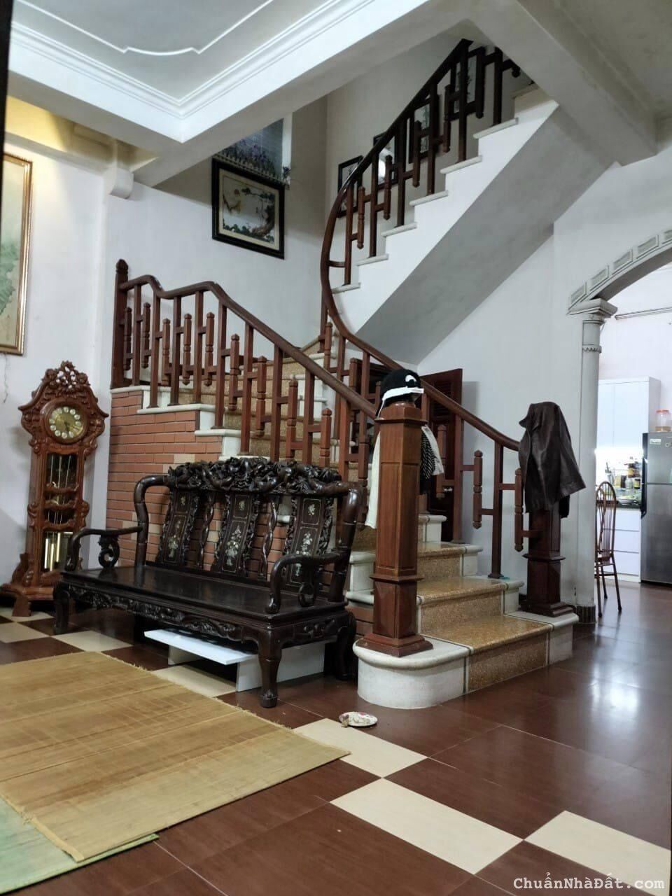 Bán nhà đẹp phố Lê Quang Đạo - Nam Từ Liêm, Gần Phố Gần Ô Tô, 70m2 - 3 Tầng, Giá 8 Tỷ.