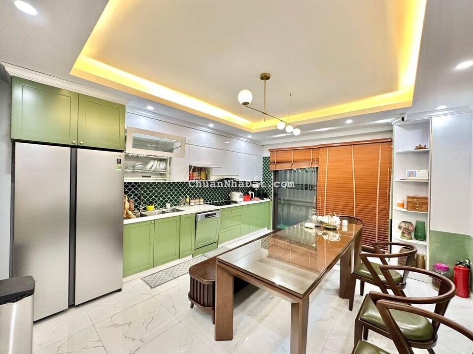 Nhà Đẹp Lung Linh Lê Đức Thọ, Q. Nam Từ Liêm, Ba Gác Tránh, Nở Hậu, 45m2x5T, Giá 5.9 Tỷ.