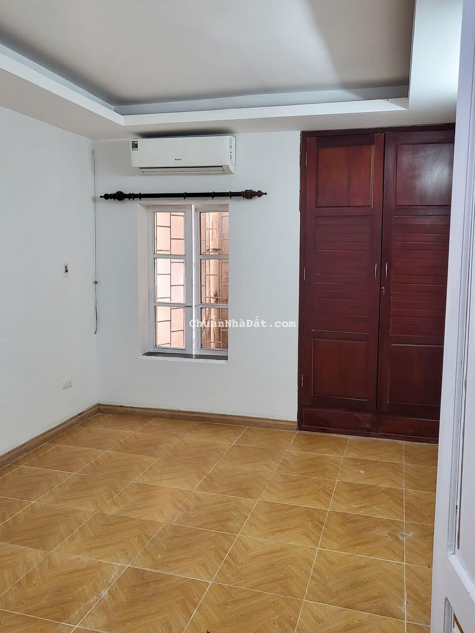 Nhà đẹp đường Phúc Diễn, Q. Nam Từ Liêm, Ô Tô đỗ, Thoáng trước sau, 48m2x2T, Giá 4.9 Tỷ.