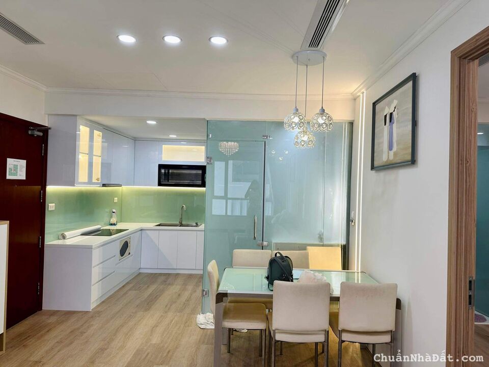 Chủ nhà cần bán CHCC Indochina Q1, 76m2, 2pn, 2wc, SH vĩnh viễn. Giá thật nhà thật: 5.1 tỷ TL