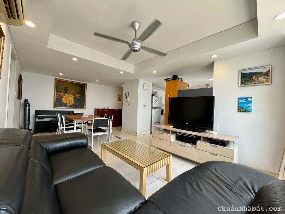 Cần bán gấp CH Tản Đà Court Gần ĐH Y Dược 86m2, 2PN, 2WC, tặng NT đẹp, SH lâu dài. Giá thật: 4.4 tỷ Cần bán gấp CH Tản Đà Court Gần ĐH Y Dược 86m2, 2PN, 2WC, tặng NT đẹp, SH lâu dài. Giá thật: 4.4 tỷ