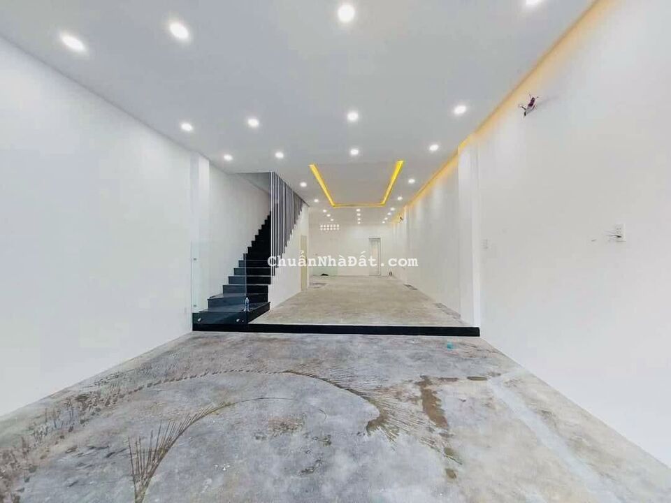 cho thuê nhà 3 tầng mặt tiền Hòa Cường Nam,Hải Châu