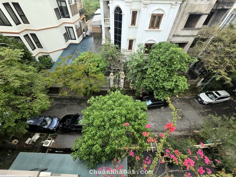 Bán nhà Liền kề Thạch Bàn, Phân lô, nội thất đẳng cấp, giá tốt so khu vực