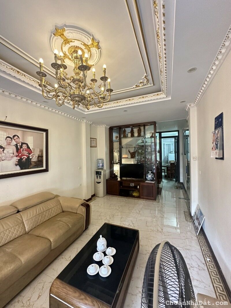 Mới nhất, mặt phố Tân Thụy, Phúc Đồng, 42m2, 5 tầng, Gara, KD, nhỉnh 7 tỷ