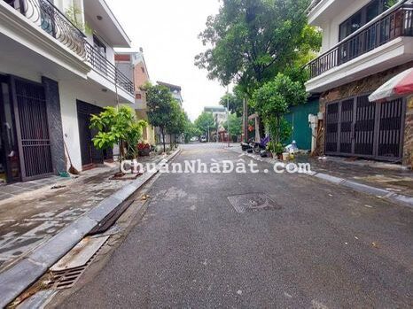 Bán Đất phân lô Cự Khối, 91m2, mt 7m, vuông vắn, vỉa hè đá bóng, nhỉnh 10 tỷ