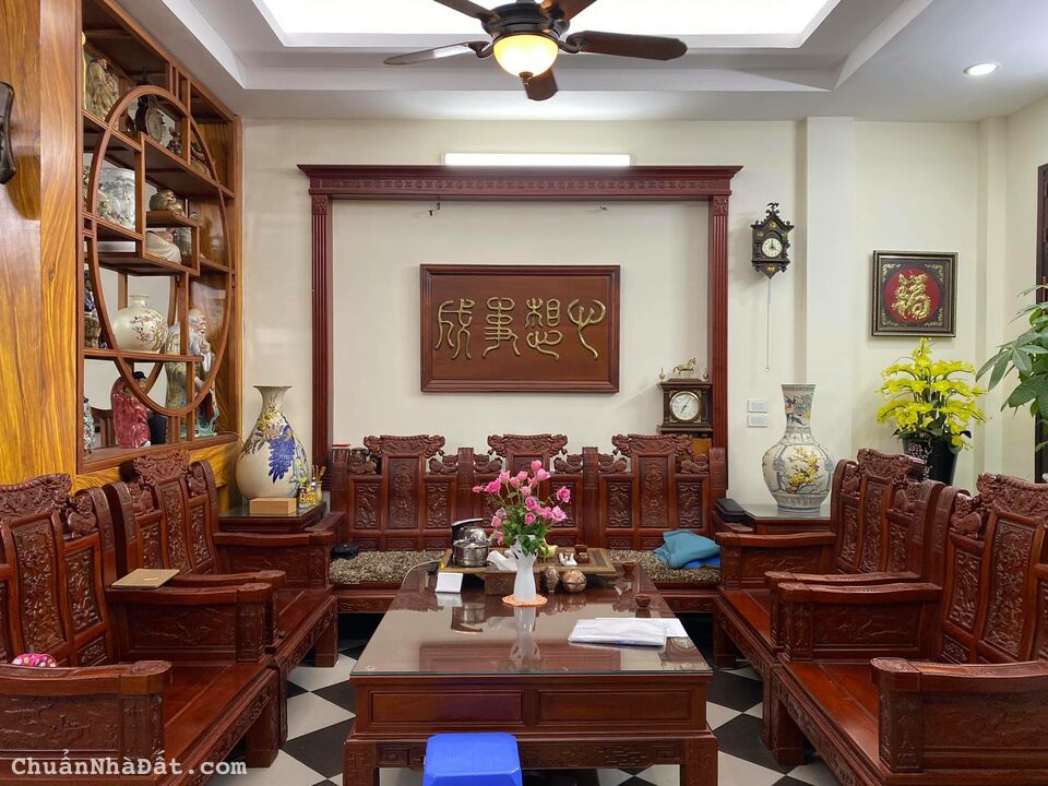 Bán nhà Cát Linh, nhà đẹp, ở ngay, 35m2, 4.05 tỷ