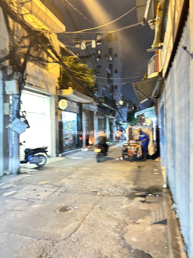 HẺM XE HƠI TRẦN KHẮC CHÂN, PHÚ NHUẬN, 4.3M BỀ NGANG, CÓ KC Ở NGAY. GIẢM 350TR CHỈ CÒN 2.5T TL 