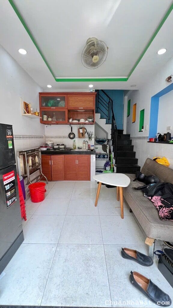 NGAY THE GARDEN TÂN KỲ TÂN QUÝ, TÂN PHÚ, 3 TẦNG HIẾM CÓ. GIẢM 450TR CHỈ CÒN 2.15T TL TỐT