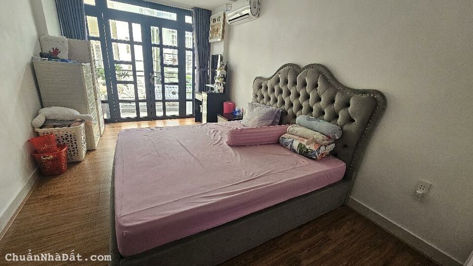 NGAY THE GARDEN TÂN KỲ TÂN QUÝ, TÂN PHÚ, CHUẨN 40M2 HIẾM CÓ. GIẢM 450TR CHỈ CÒN 5.5T TL TỐT