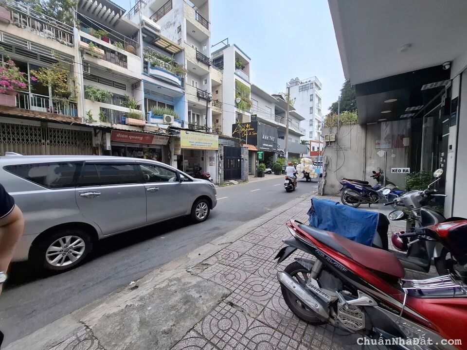 MẶT TIỀN KD NGUYỄN TRỌNG TUYỂN, PHÚ NHUẬN, 70M2 CÓ KC TIỆN CẢI TẠO. GIẢM 2T CHỈ CÒN 15.9T TL 