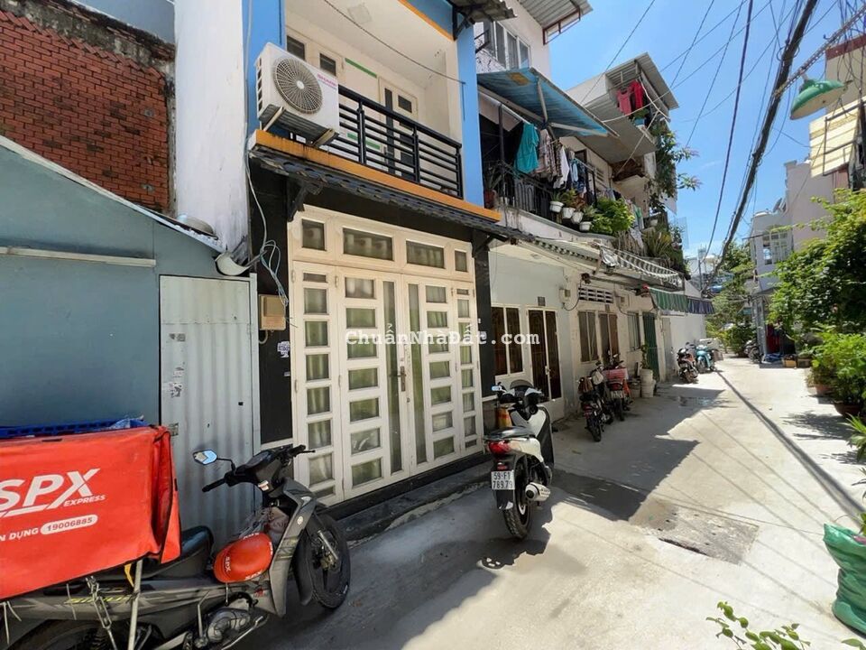 NGAY THE GARDEN TÂN KỲ TÂN QUÝ, TÂN PHÚ, 3 TẦNG HIẾM CÓ. GIẢM 450TR CHỈ CÒN 2.15T TL TỐT