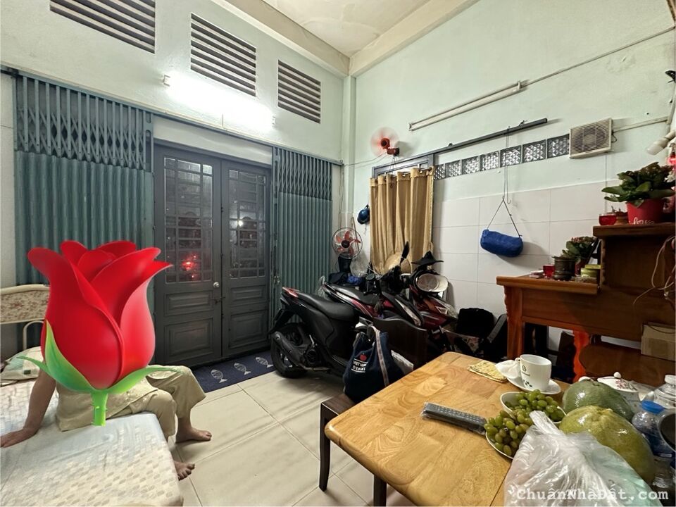 SÁT VÁCH QUẬN 1, ĐIỆN BIÊN PHỦ, BÌNH THẠNH, 30M2 Ở NGAY. GIẢM 350TR CHỈ CÒN 5T TL 