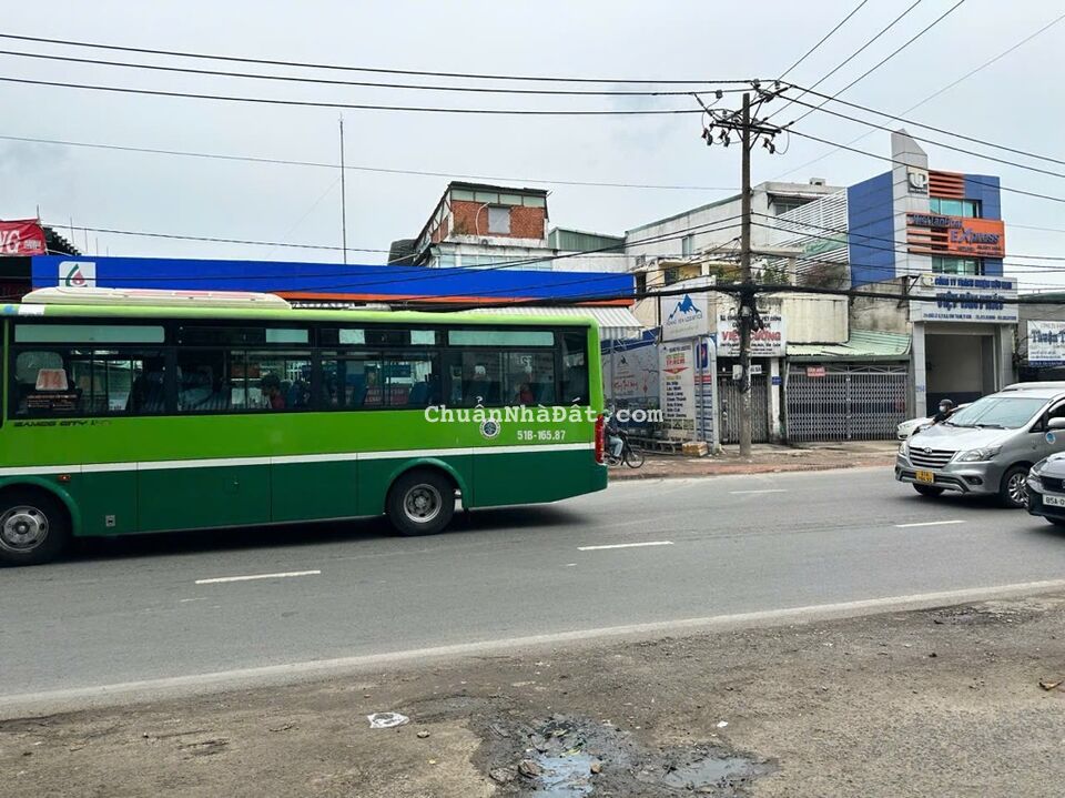 MẶT TIỀN KD QUỐC LỘ 13, BÌNH THẠNH, 275M2 Ở NGAY. GIẢM 350TR CHỈ CÒN 40T TL 