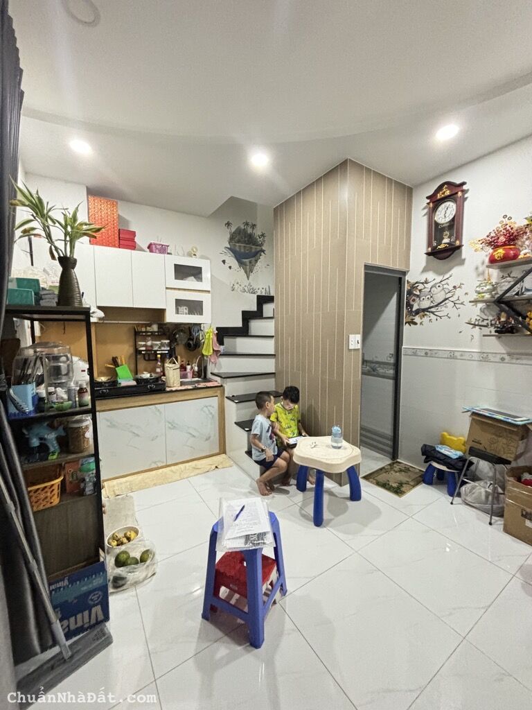 HẺM XE HƠI TRẦN KHẮC CHÂN, PHÚ NHUẬN, 4.3M BỀ NGANG, CÓ KC Ở NGAY. GIẢM 350TR CHỈ CÒN 2.5T TL 