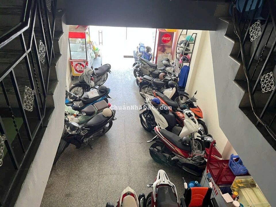 NGAY AEON MALL, MTKD NGUYỄN CỬU ĐÀM, TÂN PHÚ, 130M2 NGANG 8M HIẾM CÓ. GIẢM 550TR CHỈ 23.9T TL TỐT