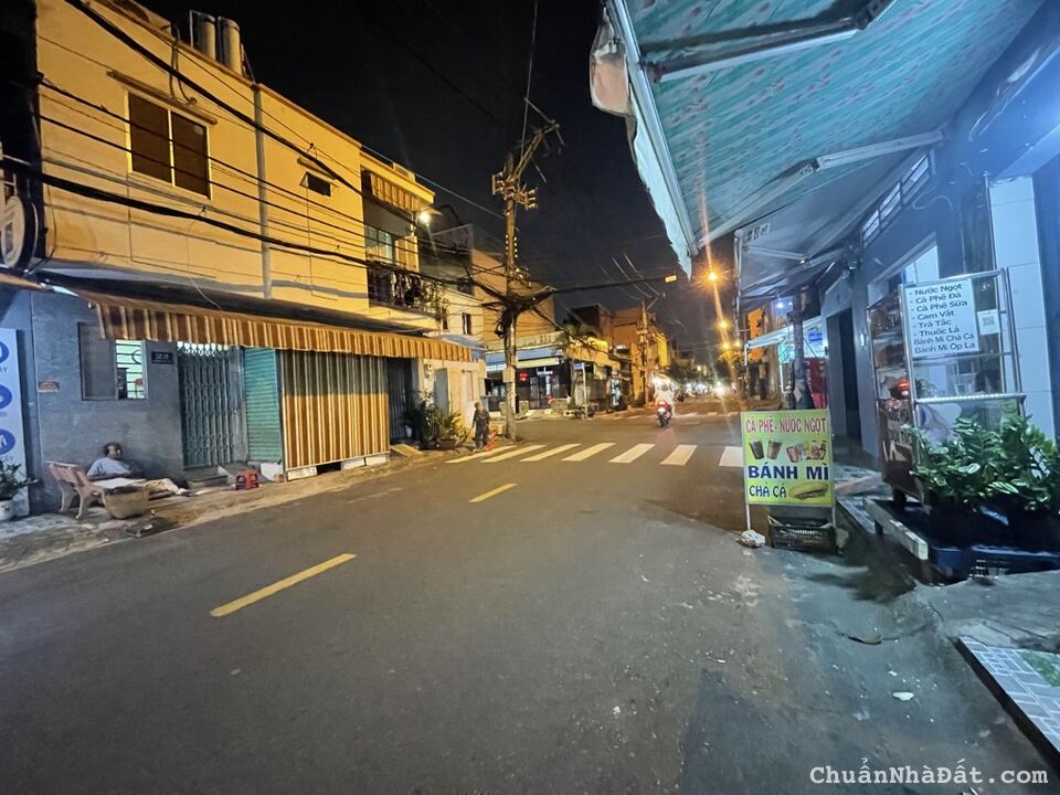 NGAY CHỢ VẢI, MTKD PHẠM VĂN XẢO, TÂN PHÚ, 20M2 HIẾM CÓ. GIẢM 550TR CHỈ CÒN 2T TL TỐT