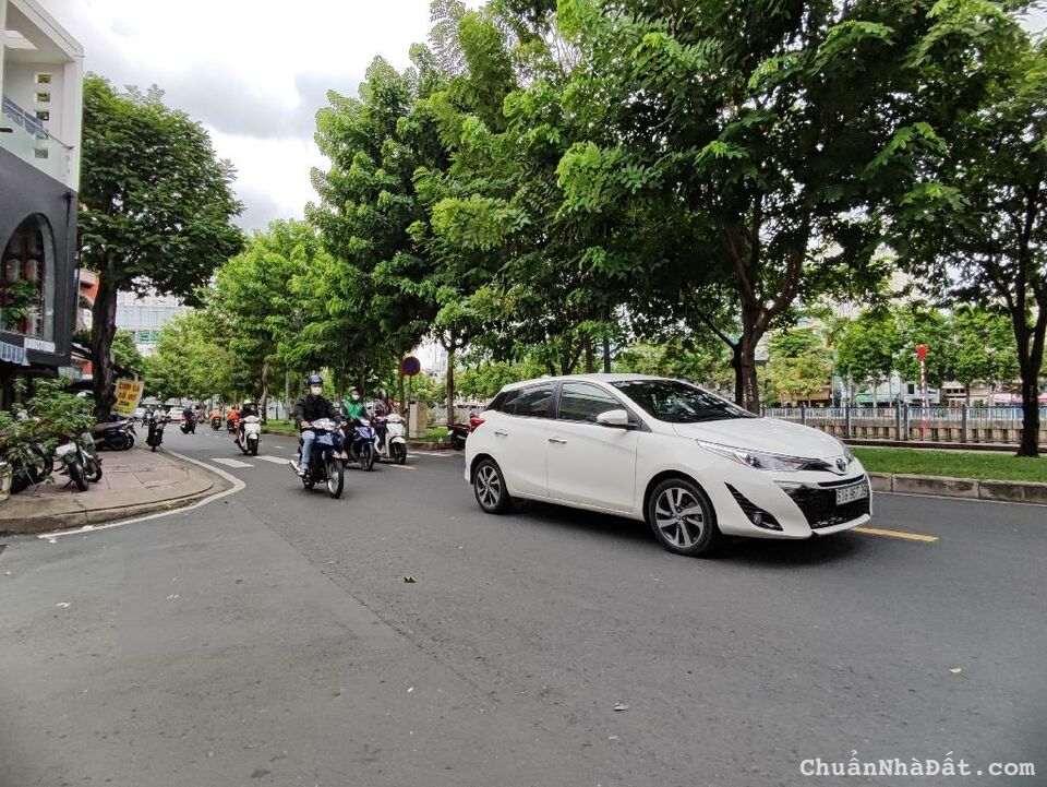 NGAY SÂN BAY, MTKD TRƯỜNG SA, PHÚ NHUẬN, 40M2 CÓ KC Ở NGAY. GIẢM 350TR CHỈ CÒN 8.7T TL 