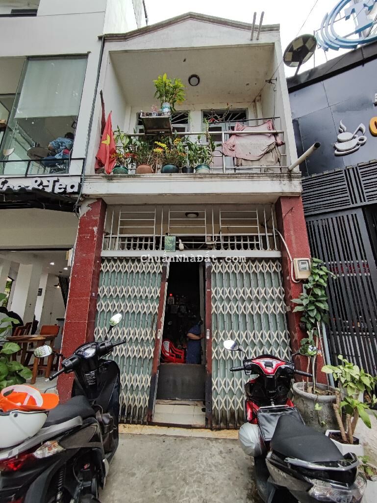 NGAY SÂN BAY, MTKD TRƯỜNG SA, PHÚ NHUẬN, 40M2 CÓ KC Ở NGAY. GIẢM 350TR CHỈ CÒN 8.7T TL 