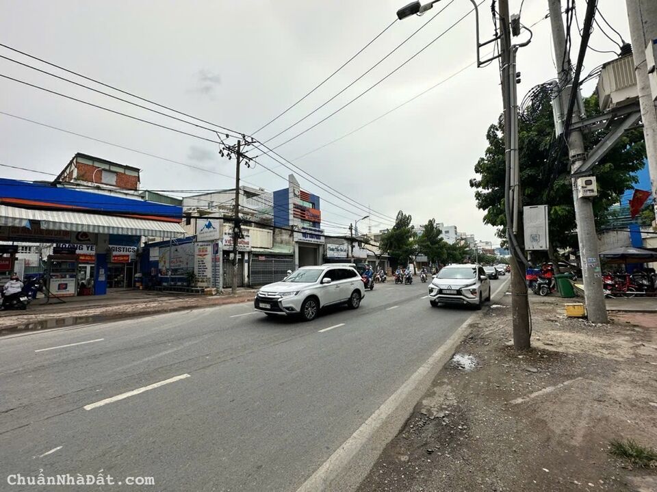 MẶT TIỀN KD QUỐC LỘ 13, BÌNH THẠNH, 275M2 Ở NGAY. GIẢM 350TR CHỈ CÒN 40T TL 