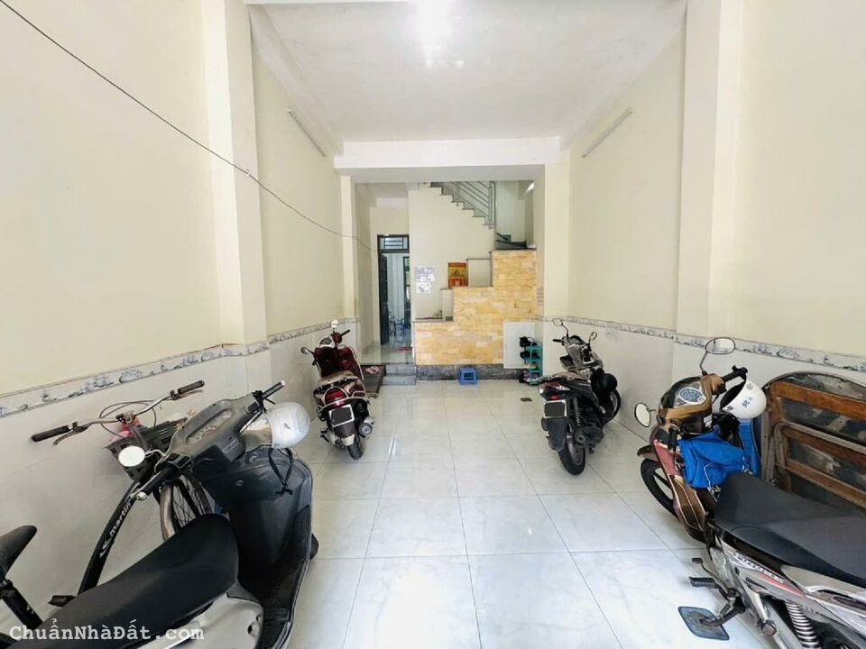 NGAY AEON MALL, MTKD TRẦN TẤN, TÂN PHÚ, 70M2 NGANG HIẾM CÓ. GIẢM 550TR CHỈ 9T TL TỐT