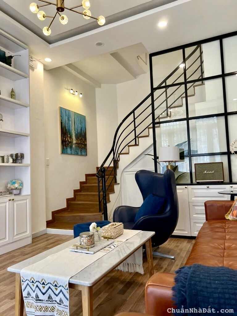 HẺM XE HƠI 5M HỒ VĂN HUÊ, PHÚ NHUẬN, 4 TẦNG CÓ KC Ở NGAY. GIẢM 350TR CHỈ CÒN 7.5T TL 