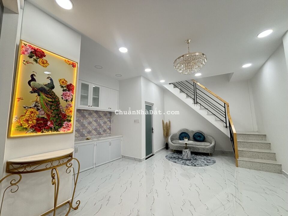 HẺM XE HƠI NƠ TRANG LONG, BÌNH THẠNH, 38M2 MỚI Ở NGAY. GIẢM 650TR CHỈ CÒN 4T TL 