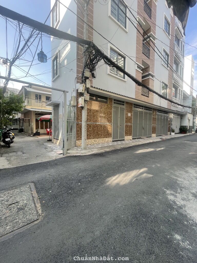 HẺM XE HƠI THÍCH QUẢNG ĐỨC, PHÚ NHUẬN, 4 TẦNG MỚI TINH. GIẢM 200TR CHỈ CÒN 5T TL 