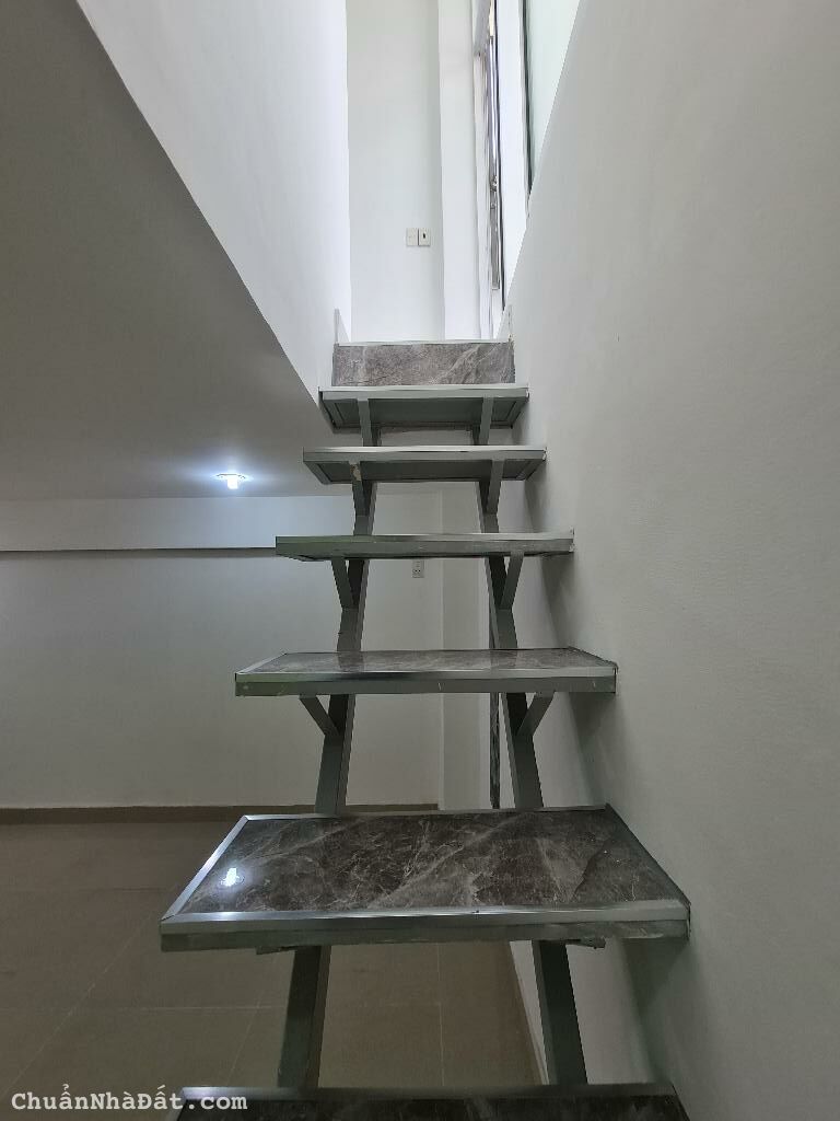 SÁT AEON MALL, HẺM XE HƠI ĐỖ NHUẬN, NGANG 4M CHUẨN MỰC, GIẢM 350TR CHỈ 3T TL