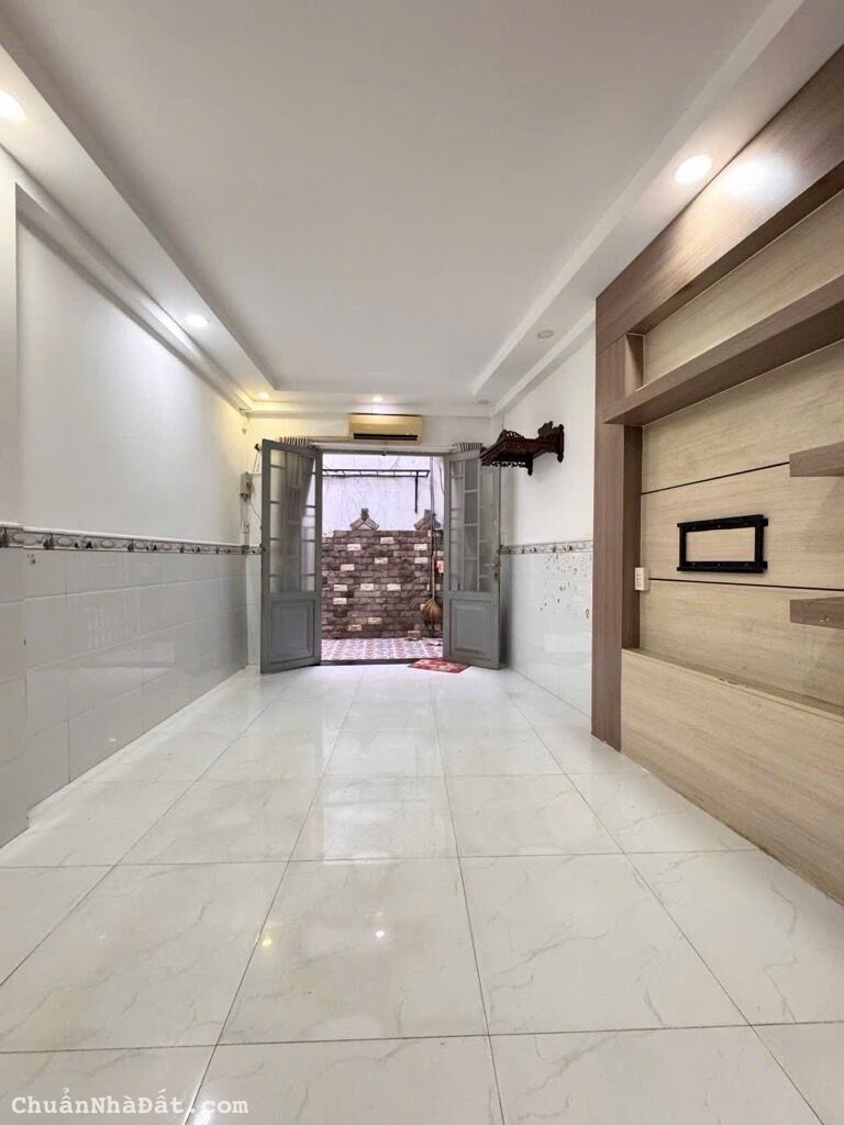 SÁT TÂN BÌNH, HẺM XE HƠI TRẦN TẤN, TÂN PHÚ, 32M2 HIẾM CÓ. GIẢM 450TR CHỈ CÒN 2.89T TL TỐT SÁT TÂN BÌNH, HẺM XE HƠI TRẦN TẤN, TÂN PHÚ, 32M2 HIẾM CÓ. GIẢM 450TR CHỈ CÒN 2.89T TL TỐT