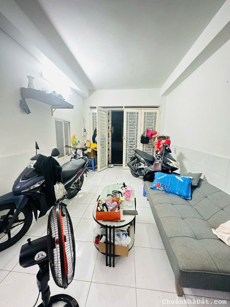 NGAY AEON MALL. HXH TRẦN VĂN ƠN, TÂN PHÚ, CHUẨN 31M2 HIẾM CÓ. GIẢM 450TR CHỈ CÒN 3.5T TL TỐT