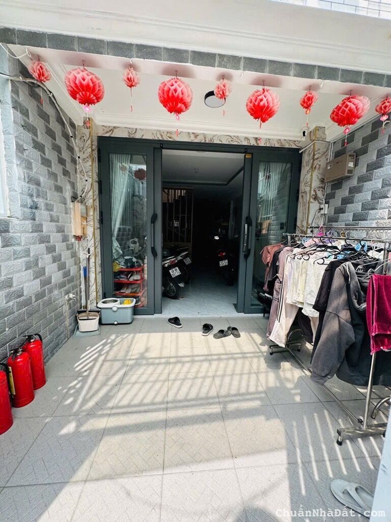 HẺM XE HƠI SÁT NHÀ, ĐINH TIÊN HOÀNG, BÌNH THẠNH, 55M2 MỚI Ở NGAY, GIẢM 550TR CHỈ CÒN 6.8T TL 