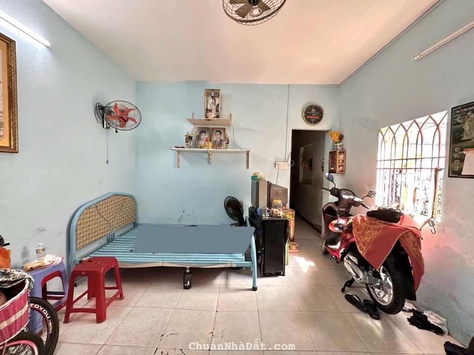 HẺM XE HƠI THÍCH QUẢNG ĐỨC, PHÚ NHUẬN, 4 TẦNG MỚI TINH. GIẢM 200TR CHỈ CÒN 5T TL 