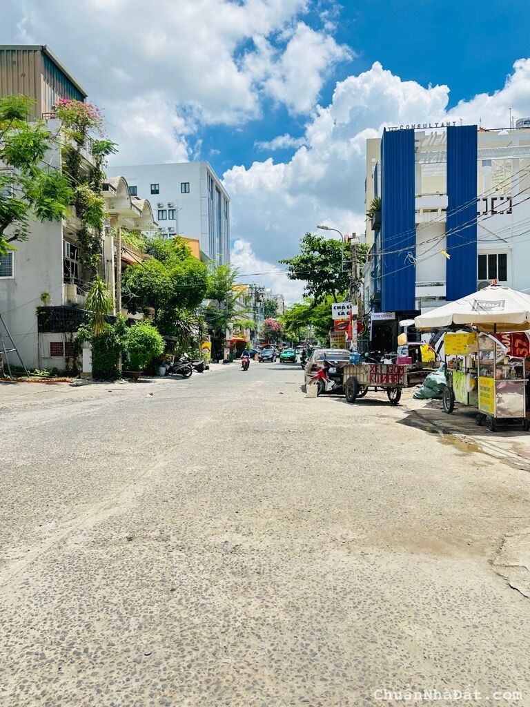 SÁT PEARL PLAZA, MẶT TIỀN KINH DOANH ĐƯỜNG D5, BÌNH THẠNH, 4 TẦNG QUÁ HIẾM. CHỈ 9T SÁT PEARL PLAZA, MẶT TIỀN KINH DOANH ĐƯỜNG D5, BÌNH THẠNH, 4 TẦNG QUÁ HIẾM. CHỈ 9T