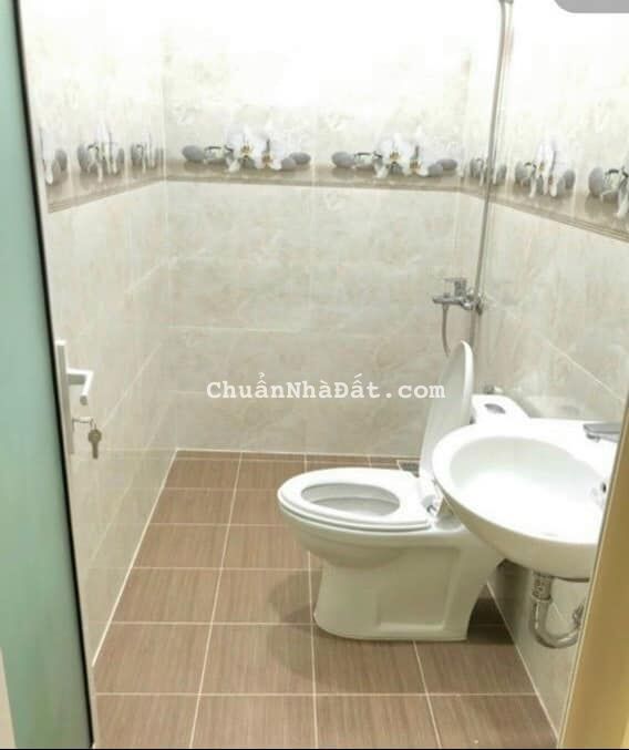 MẶT TIỀN HIẾM CÓ, HỒ VĂN HUÊ, PHÚ NHUẬN, 2 TẦNG RẺ NHƯ CHO. GIẢM 750TR CHỈ 13.5T MẶT TIỀN HIẾM CÓ, HỒ VĂN HUÊ, PHÚ NHUẬN, 2 TẦNG RẺ NHƯ CHO. GIẢM 750TR CHỈ 13.5T