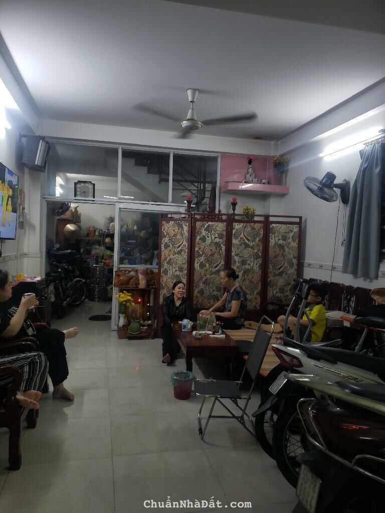 NGAY SÁT QUẬN 10, MTKD TÂN TRANG, TÂN BÌNH, 70M2 TIỆN XÂY. GIẢM 350TR CHỈ 13.1T TL NGAY SÁT QUẬN 10, MTKD TÂN TRANG, TÂN BÌNH, 70M2 TIỆN XÂY. GIẢM 350TR CHỈ 13.1T TL