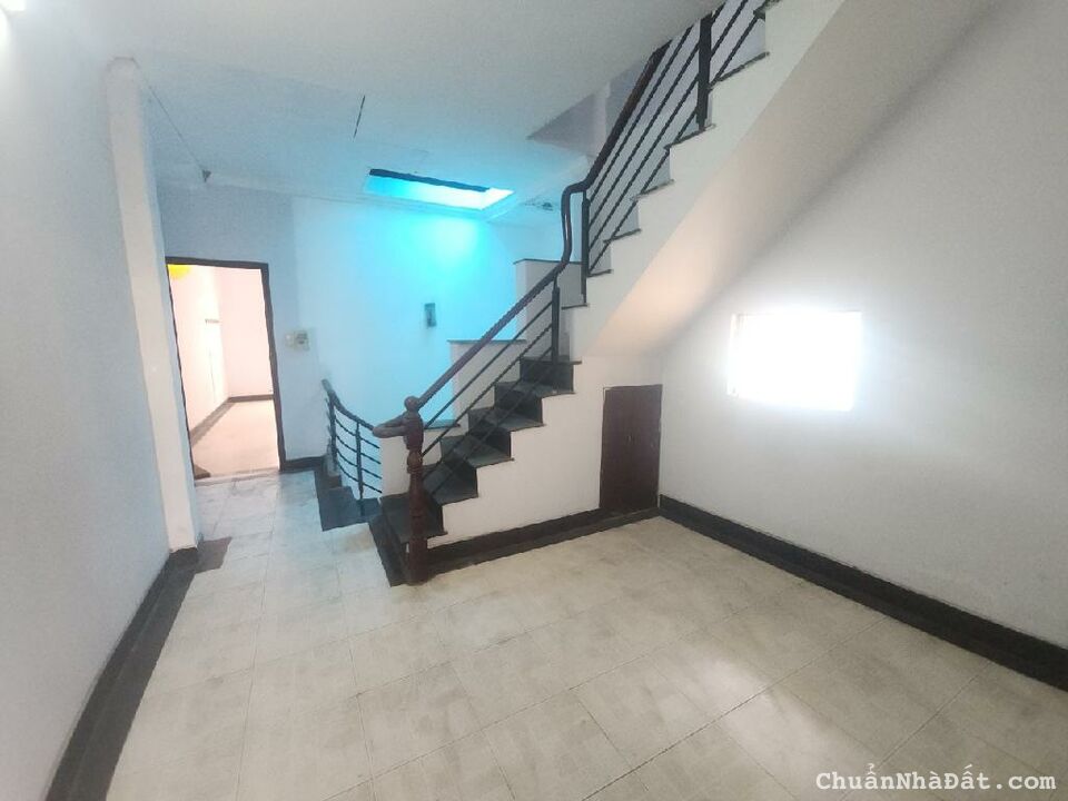 MẶT TIỀN KD HOÀNG VĂN THỤ, PHÚ NHUẬN, 99M2 CỰC CHUẨN, NỘI THẤT TẶNG, GIẢM 960TR CHỈ 22.9T TL