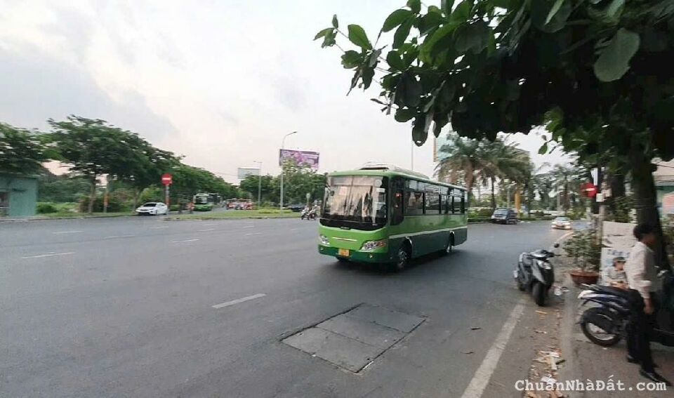 SIÊU PHẨM 100% THẬT, MTKD ĐINH BỘ LĨNH, BÌNH THẠNH, Ở NGAY. GIẢM 650TR CHỈ CÒN 1.95T TL 