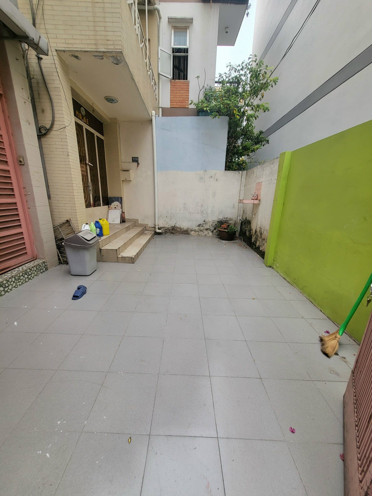 GIÁ RẺ, HẺM XE HƠI SÁT NHÀ, THÍCH QUẢNG ĐỨC, PHÚ NHUẬN. 50M2 ĐẸP Ở NGAY, CHỈ CÒN 7T TL