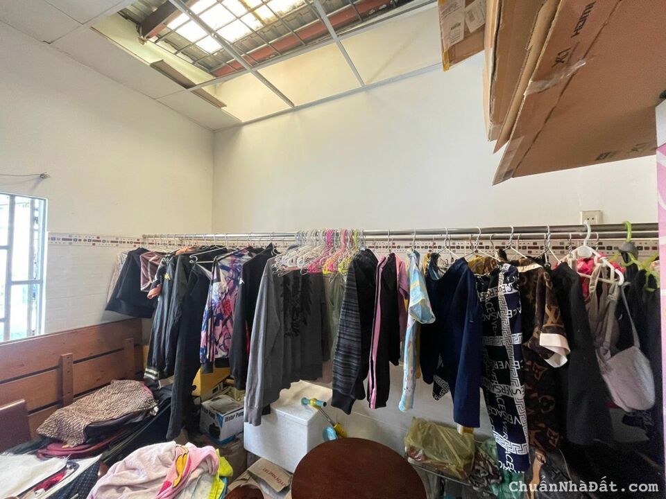 SÁT AEON MALL, HẺM XE HƠI ĐỖ NHUẬN, 40M2 ĐẸP, MỚI Ở NGAY. GIẢM 400TR CHỈ 2.6T TL SÁT AEON MALL, HẺM XE HƠI ĐỖ NHUẬN, 40M2 ĐẸP, MỚI Ở NGAY. GIẢM 400TR CHỈ 2.6T TL