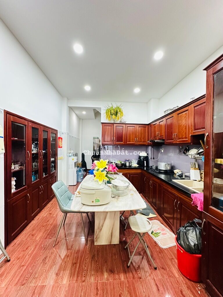 HẺM XE HƠI HOÀNG HOA THÁM, BÌNH THẠNH, CHUẨN 42M2 MỚI Ở NGAY. GIẢM 650TR CHỈ 4.55T. HẺM XE HƠI HOÀNG HOA THÁM, BÌNH THẠNH, CHUẨN 42M2 MỚI Ở NGAY. GIẢM 650TR CHỈ 4.55T.