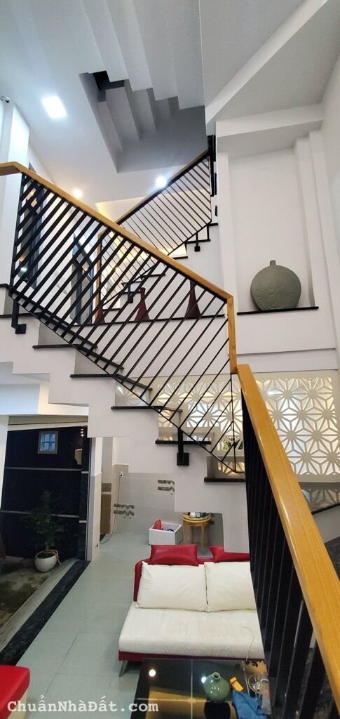 VILLA MINI HUỲNH VĂN BÁNH, PHÚ NHUẬN, NỘI THẤT XỊN XÒ, GIẢM 590TR CHỈ 7T VẪN TL