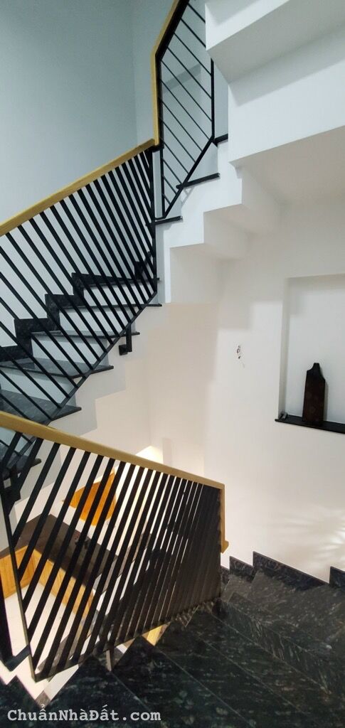 VILLA MINI HUỲNH VĂN BÁNH, PHÚ NHUẬN, NỘI THẤT XỊN XÒ, GIẢM 590TR CHỈ 7T VẪN TL