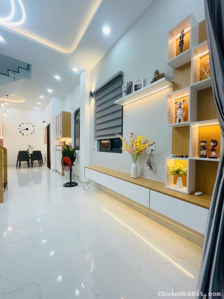 GIAO LỘ LÊ VĂN SỸ HUỲNH VĂN BÁNH, PHÚ NHUẬN, CHƯA QUA ĐẦU TƯ, 45M2 MỚI Ở NGAY, CHỈ 5.5T