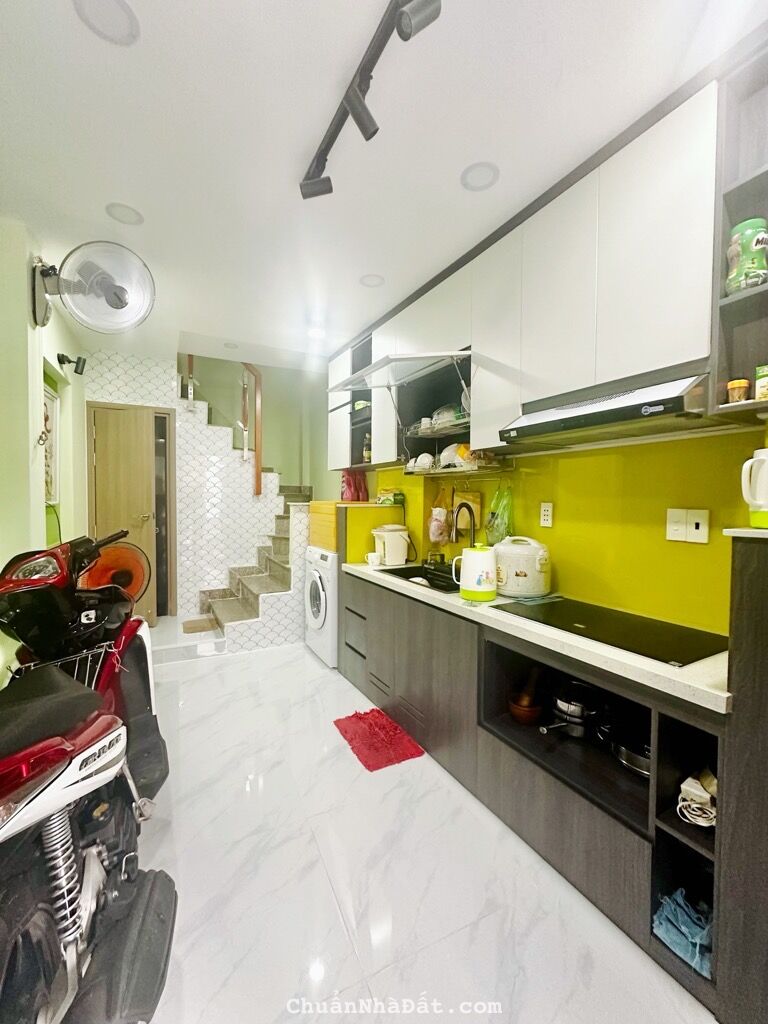 HẺM XE HƠI 3M HUỲNH VĂN BÁNH, PHÚ NHUẬN, 20M2 NỘI THẤT CAP CẤP, GIẢM 789TR XUỐNG 4T 