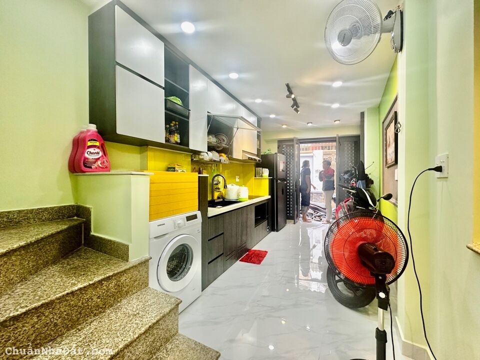 HẺM XE HƠI 3M HUỲNH VĂN BÁNH, PHÚ NHUẬN, 20M2 NỘI THẤT CAP CẤP, GIẢM 789TR XUỐNG 4T 