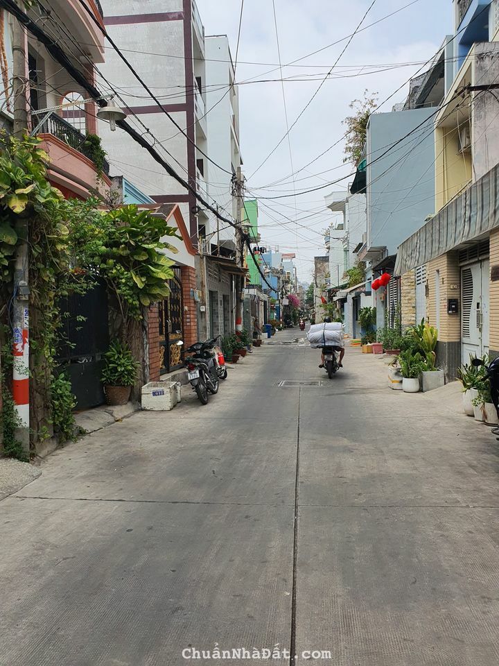 SÁT QUẬN 11, HẺM XE HƠI 4M KHUÔNG VIỆT, TÂN PHÚ. 112M2 TIỆN XÂY MỚI, GIẢM 890TR CHỈ 11.9T TL SÁT QUẬN 11, HẺM XE HƠI 4M KHUÔNG VIỆT, TÂN PHÚ. 112M2 TIỆN XÂY MỚI, GIẢM 890TR CHỈ 11.9T TL